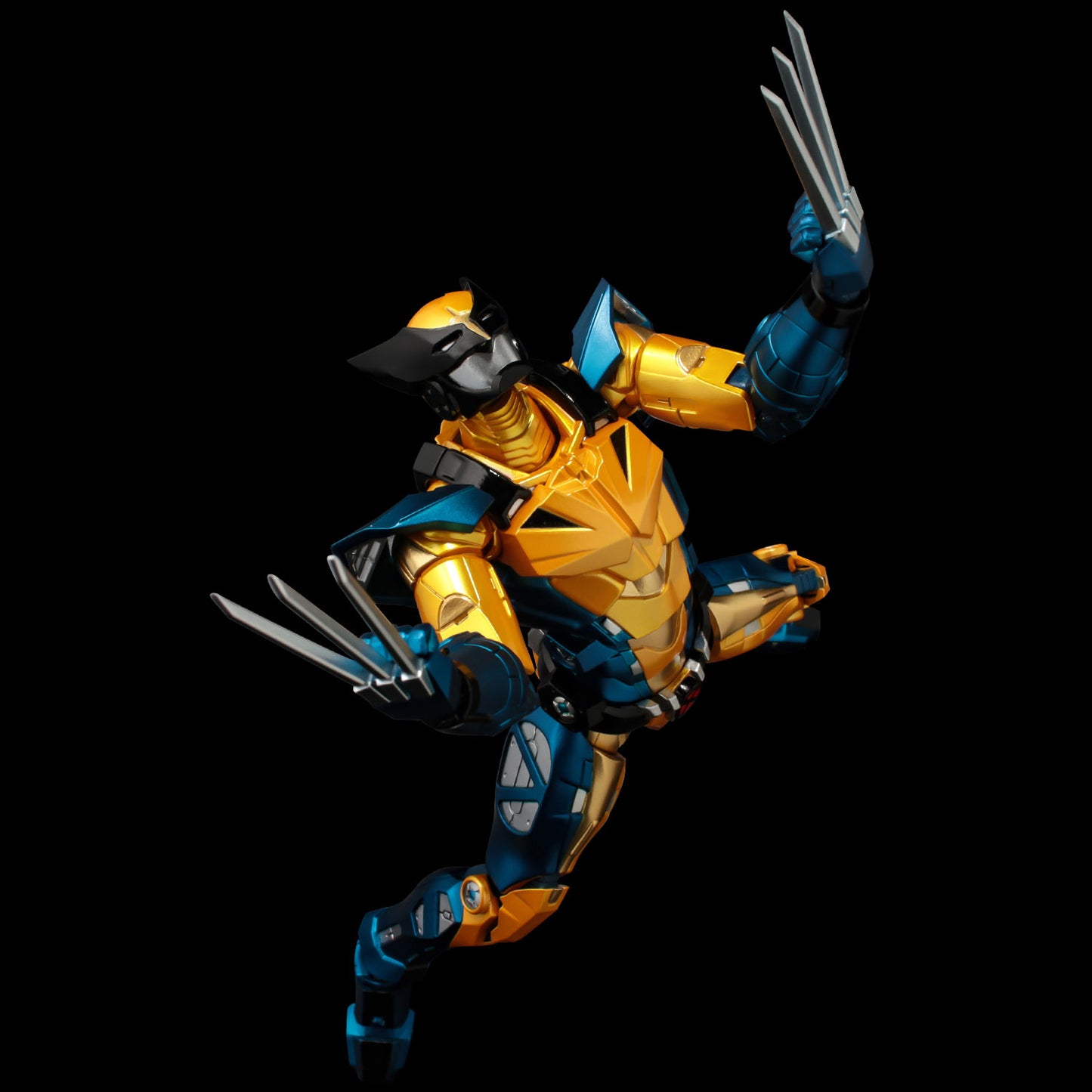 Fighting Armor Wolverine